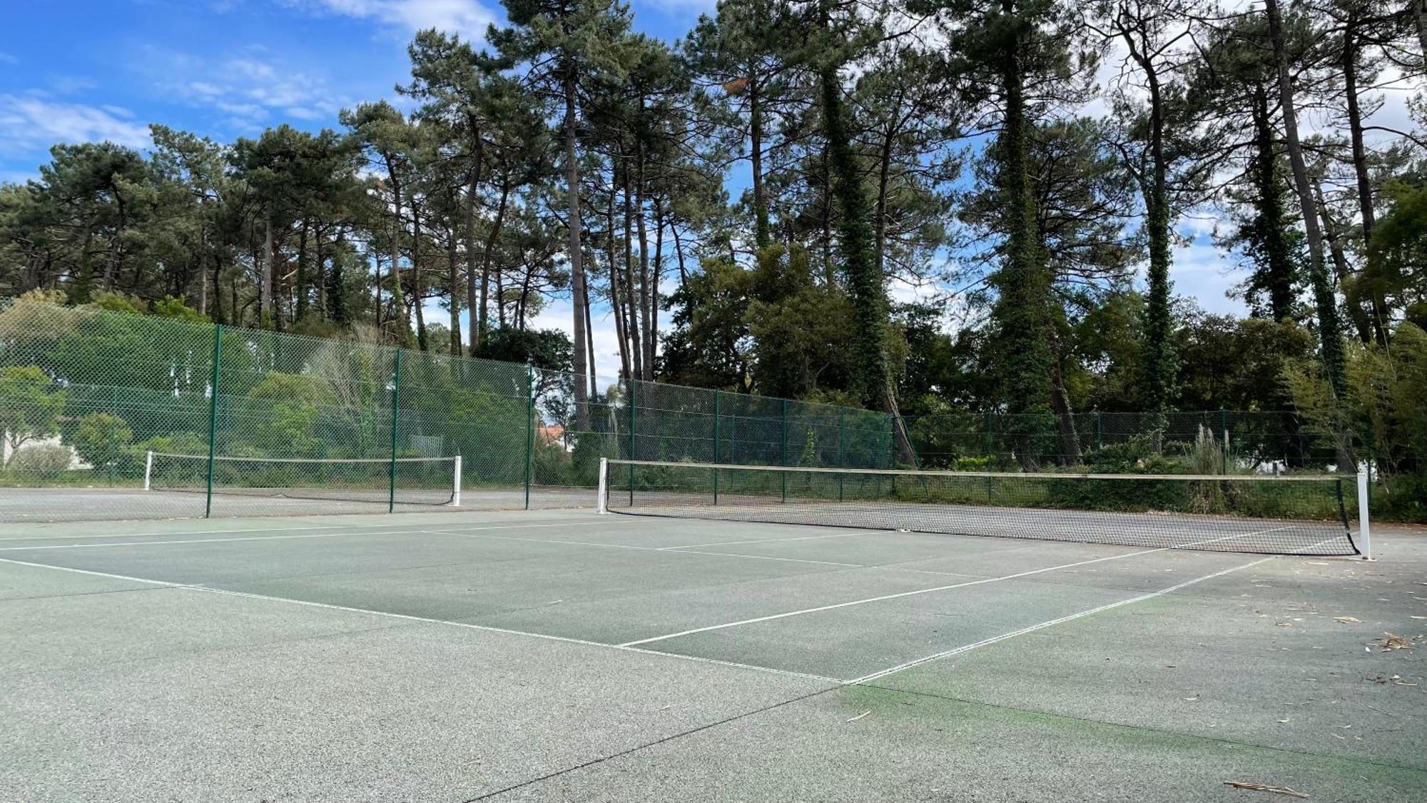 Chalet Paisible A La Plage, Piscine Et Tennis Ondres Exterior foto